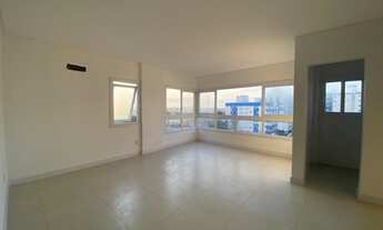 Imagem 6: 3 quartos novo de esquina! Ótima localização ao lado da Praça Flávio Boianovisky!