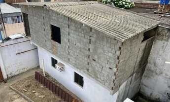 Imagem 4: Excelente imóvel com três casas e um escritório