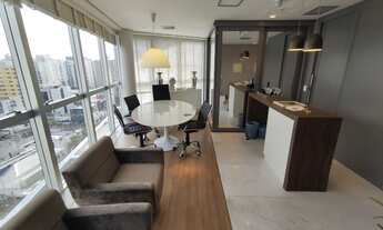 Imagem: Sala comercial à venda no centro de Florianópolis