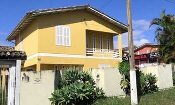 Imagem 3: CASA DOIS PISOS A VENDA NO BAIRRO VILA ZULEIMA EM CRICIÚMA POSSUINDO 03 DORMITÓRIOS E EDÍC