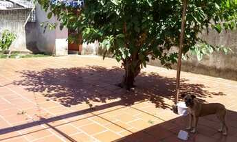 Imagem 5: Casa Ampla com terreno grande que pode por piscina ou construir nos fundos