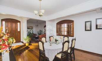 Imagem 7: Sobrado para venda tem 257 metros quadrados com 3 quartos em Igara - Canoas - RS