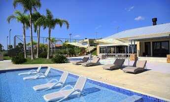 Imagem 7: Casa de condomínio para venda possui 294 metros quadrados com 3 quartos