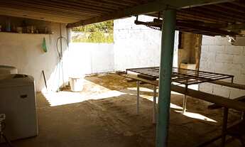 Imagem 5: Casa a venda em Peruíbe, rua asfaltada e ao lado de condominio,bairro em franco cresciment