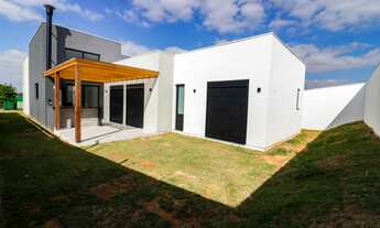 Imagem 7: Casa de condomínio térrea para venda possui 199 metros quadrados com 4 quartos