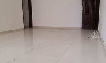 Imagem 3: Apartamento 3/4 com dependência a 100 metros do Porto da Barra