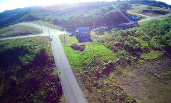 Imagem 6: Terreno de esquina, pátio amplo