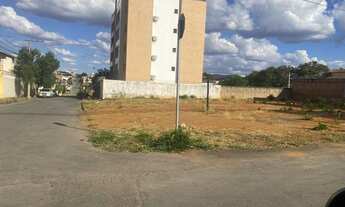 Imagem: Lote/Terreno para venda possui 540 metros