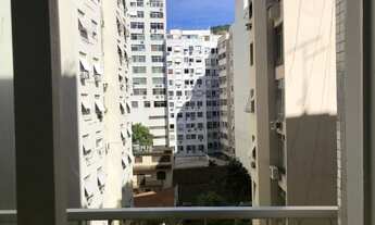 Imagem 3: ALUGO CONTRATO RESIDENCIAL 3 QUARTOS REFORMADO EM COPACABANA RUA CONSTANTE RAMOS. MEDE 94M