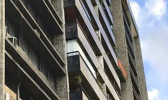 Imagem 6: Amplo 245 m2-4 quartos/2 suites (uma com closet) em Apipucos - Recife - PE