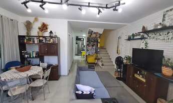 Imagem 2: Casa de esquina Sobrado para venda tem 130 metros quadrados com 4 quartos em Aruana - Arac