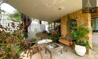 Imagem 4: Casa de condomínio para venda possui 458 metros quadrados com 4 quartos