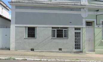 Imagem 2: Casa c/ 2 Dorm. / 1 Suíte - Centro