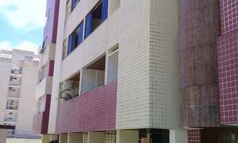 Imagem: Jatiuca, 1 quadra da praia, nascente