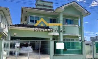 Imagem: Casa à venda no bairro Pedra Branca, c/