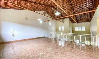 Imagem 3: Casa no Parque 10 com 4 quartos sendo 3 suítes no conjunto Vila do Rei