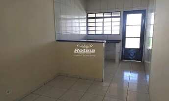 Imagem 4: Casa para alugar, 3 quartos, 1 suíte, 3 vagas, Jardim Holanda - Uberlândia/MG - R$ 1.750,0