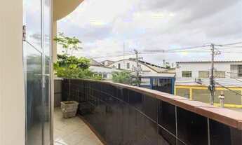 Imagem 3: Lindo apartamento reformado com varanda [VP