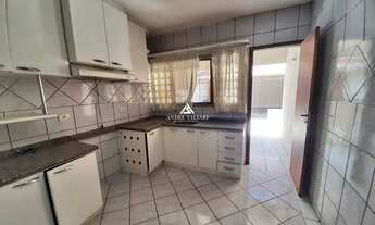 Imagem 4: Casa Padrão Casa com 3 dormitórios