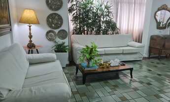 Imagem 2: Rio Vermelho - 2/4 sendo 1 suíte com 101 m² e duas vagas de garagem. Nascente e vista mar