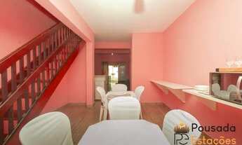 Imagem: Sobrado com 6 suítes no centro de Chapada