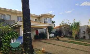 Imagem: Casa em condomínio com 4 quartos 2 suítes