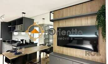 Imagem: Studio na Rua Vinte Quatro de Outubro, no