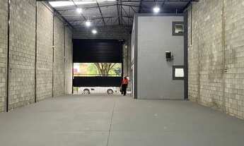 Imagem 4: Galpão/Depósito/Armazém para aluguel possui 320 metros quadrados