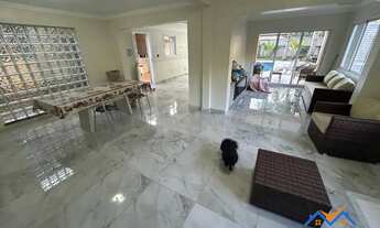 Imagem 6: Casa com piscina em Condomínio fechado , confira!