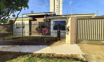 Imagem: Casa à venda e para alugar em Maringá