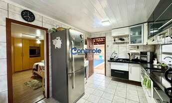 Imagem 6: Casa c/5 dormitórios (1 suíte), edícula e com piscina, no Bela Vista - São José