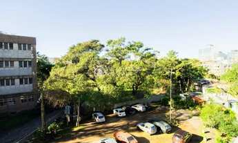 Imagem 5: Imóvel para venda possui 106 metros quadrados com 3 quartos em Santana - Porto Alegre - RS