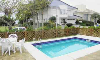 Imagem 4: Aluguel de Temporada! Casa de 05 suítes, a 50m do mar