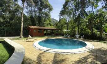 Imagem 2: Sobrado em condominio com piscina, em área privilegiada de Boiçucanga, com Escritura Defin