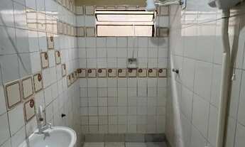 Imagem 7: Kitnet, 1 cômodo com pia e banheiro