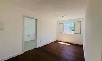 Imagem 3: Casa com viabilidade comercial e residencial, com 107 m² de área construída, localizada de