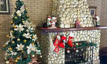 Imagem 4: Casa no Centro de Jacareí, com 5 dormitórios sendo 2 suítes