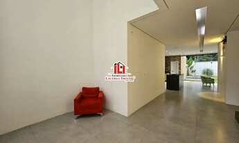 Imagem 3: Casa Duplex no Alphaville 4 com 4 Qts sendo 3 Suítes todas com Closet e Varanda