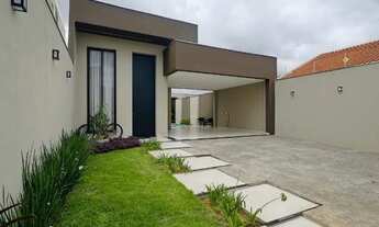 Imagem 2: Casa Moderna com Piscina no SHA - 8 Vagas na Garagem - FACILITAMOS