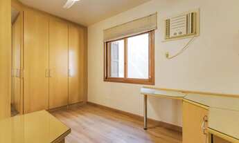 Imagem 7: Apartamento 3 quartos duas vagas no Petrópolis !