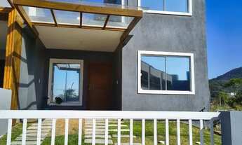 Imagem: Sobrado para venda tem 85 metros quadrados