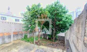 Imagem 7: Terreno de 300 metros quadrados, 150 de área construída