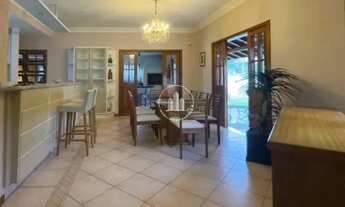 Imagem 2: Casa com 5 quartos, 3 vagas e 307.97m²