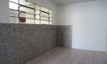 Imagem 7: Casa Residencial com 2 quartos para alugar por R$ 800.00, 49.70 m2 - LINDOIA - CURITIBA/PR