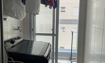 Imagem 2: Apartamento para venda possui 77 metros quadrados com 2 quartos em Pompéia - Santos - SP