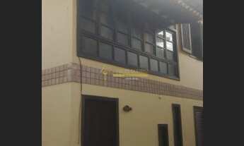 Imagem 2: Oportunidade casa em Condomínio mobiliada no Bairro Peró Aluguel Fixo