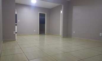 Imagem 2: Vende-se uma bela casa com 4 quartos, sendo 2 suítes na Qd 05 do Setor Sul