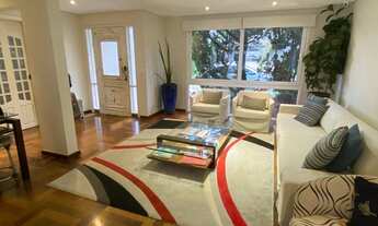 Imagem: Belíssima casa com piscina em aldeia da