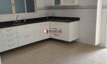 Imagem 5: LOCAÇÃO Casa em condomínio, 3 suítes, armários, cozinha planejada, 5wc, lavabo, 4 garagem