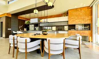 Imagem 5: Casa de condomínio térrea para venda possui 310 metros quadrados com 4 quartos